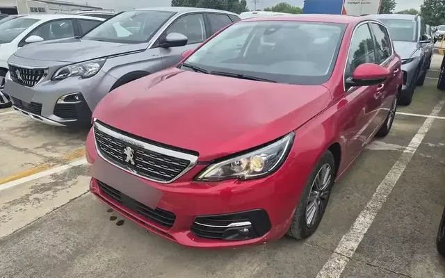 Peugeot 308 1.2 PureTech Allure EAT8
