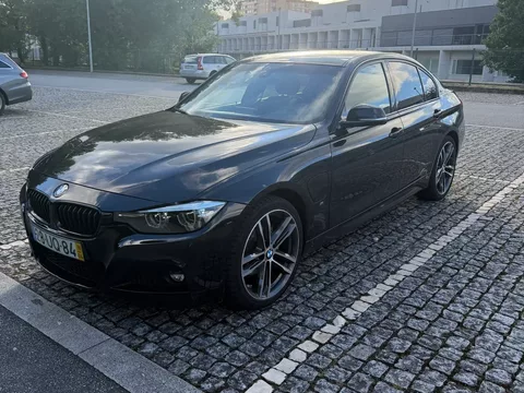 BMW 330 e iPerformance Pack M Shadow