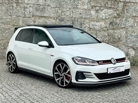 VW Golf 2.0 TSI GTI DSG Performance