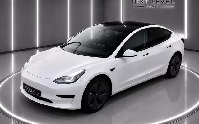 Tesla Model 3 Standard Range Plus RWD