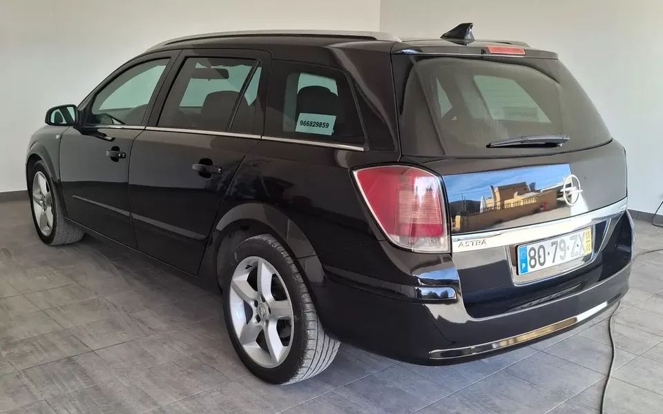 Opel Astra Caravan 1.9 CDTi Cosmo