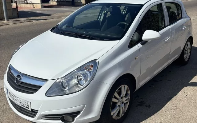 OPEL Corsa Corsa 1.4 Cosmo (146CO2)