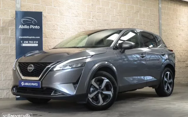 Nissan Qashqai 1.3 DIG-T N-Connecta LED Xtronic