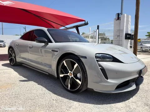 Porsche Taycan Turbo