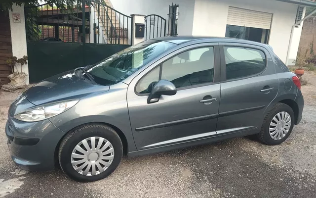 Peugeot 207 1.4 16V Open