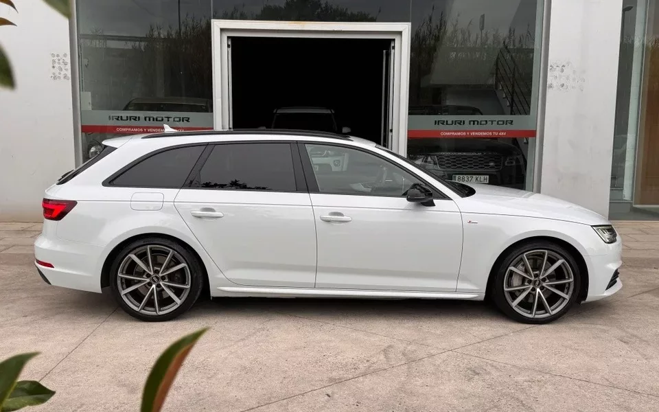 AUDI A4 A4 Avant 2.0 TFSI Black Line Q-ultra S-T MH 185kW