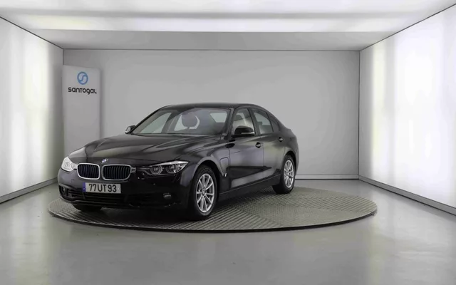 BMW - Série 3 - 330 e iPerformance Advantage