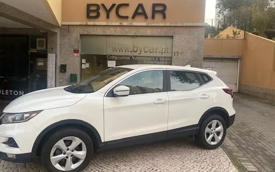 Nissan Qashqai 1.3 DIG-T N-Connecta J18