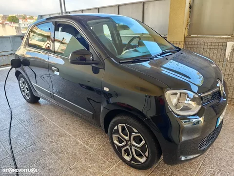 Renault Twingo E-Tech. 22 Urban Night