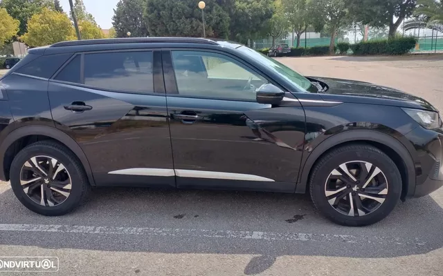 Peugeot 2008 1.5 BlueHDi Allure Pack