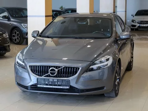 VOLVO V40 V40 D3 Momentum Aut. 150