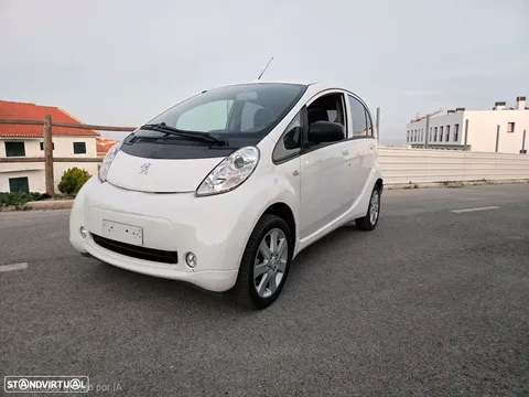Peugeot iOn Standard