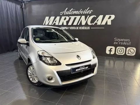 RENAULT Clio Authentique