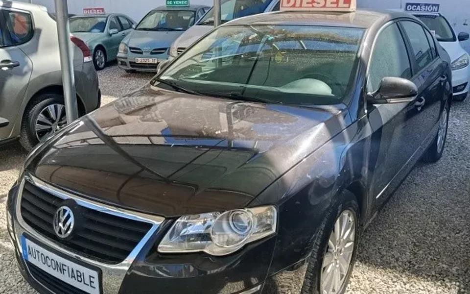 VOLKSWAGEN Passat Passat 2.0TDI Sportline DSG
