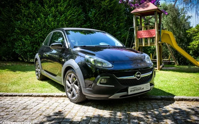 Opel Adam 1.0 T Rocks