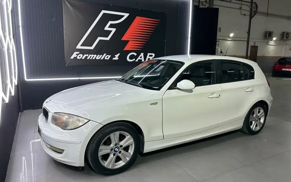 BMW Serie 1 118d - 5980€ en Jaen