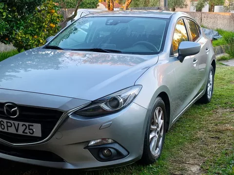 Mazda 3 Hatchback 1.5 Sky-G Evolve HS