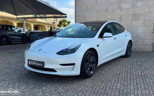 Tesla Model 3 Standard Range Plus RWD