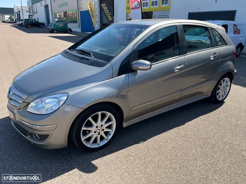 Mercedes-Benz B 150 Standard