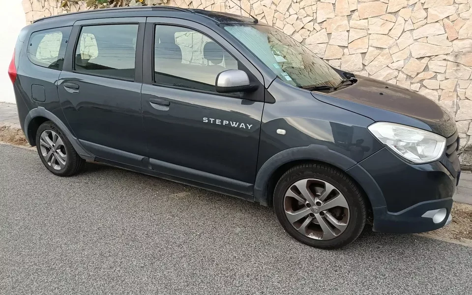 Dacia Lodgy 1.5 dCi Stepway 7L