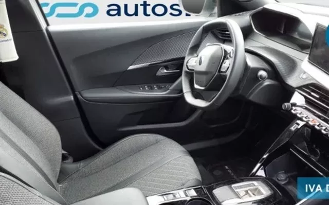 Peugeot 2008 Eléctrico Allure 100 kW (136 CV)