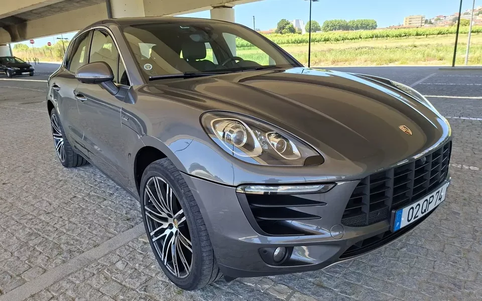 Porsche Macan S