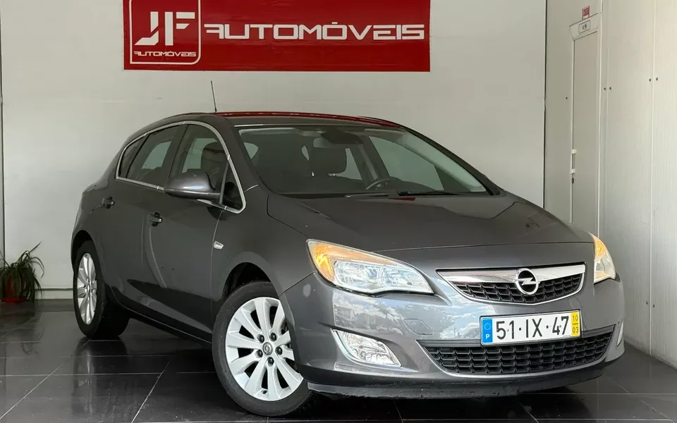 Opel Astra 1.7 CDTi Cosmo