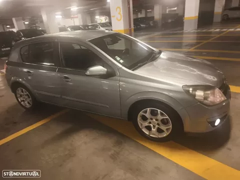 Opel Astra 1.7 CDTI Cosmo M5