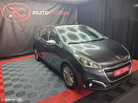 Peugeot 208 1.6 BlueHDi Style