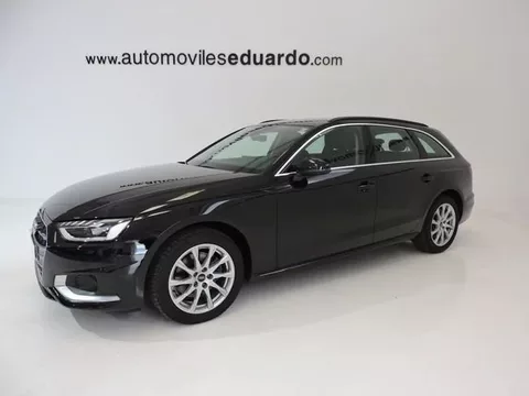 AUDI A4 Avant 30 TDI 136 S tronic Business line