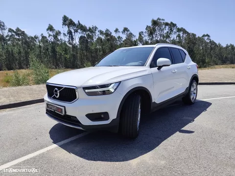 Volvo XC 40 1.5 T2 Momentum Core