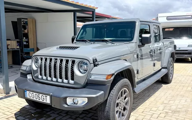 Jeep Gladiator 3.0V6 MultiJet AWD Auto Overland