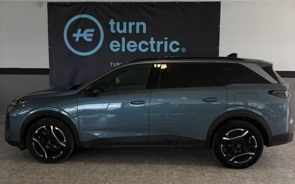 Peugeot E-5008 73 kWh Allure