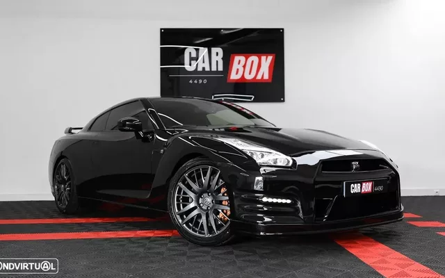 Nissan GT-R 3.8 V6 Black Edition