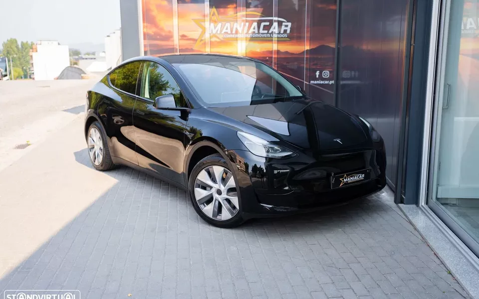 Tesla Model Y Standard