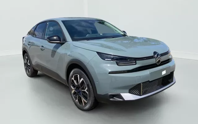 Citroën C4 Hybride 145 e-DCS6 Max Zéro km immatriculé