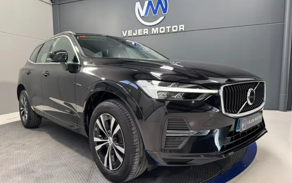 VOLVO XC60 XC60 B4 Momentum Pro AWD Aut.