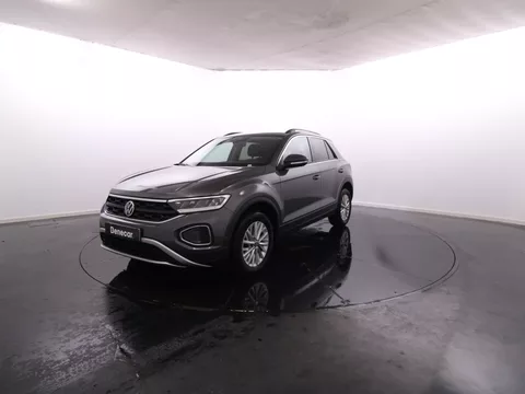 Volkswagen T-Roc 1.0 TSI Life 110cv / Vidros Escurecidos / LED / JLL
