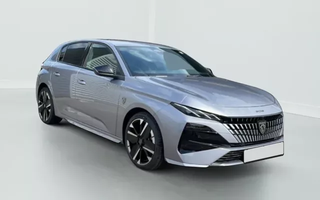 Peugeot 308 308 1.2 HYBRID 145CH E-DCS6 GT Zéro km immatriculé