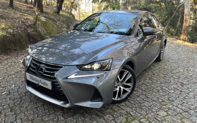 Lexus IS 300H