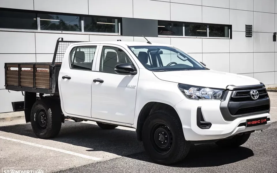 Toyota Hilux 2.4 D-4D 2WD CD CM