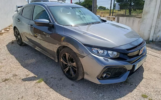 Honda Civic 1.0 i-VTEC Elegance Navi