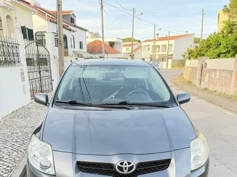 Toyota Auris 1.4 D-4D Sol