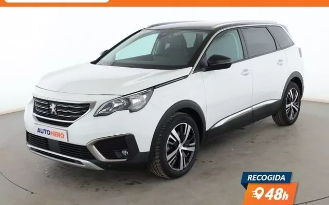 PEUGEOT 5008 1.5 Blue-HDi Allure
