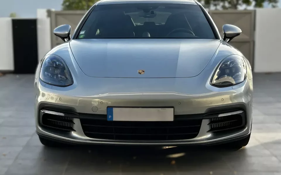 Porsche Panamera 4 E-Hybrid 10 Years Edition