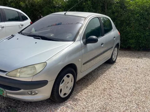 PEUGEOT 206 206 1.6 XT Aut.