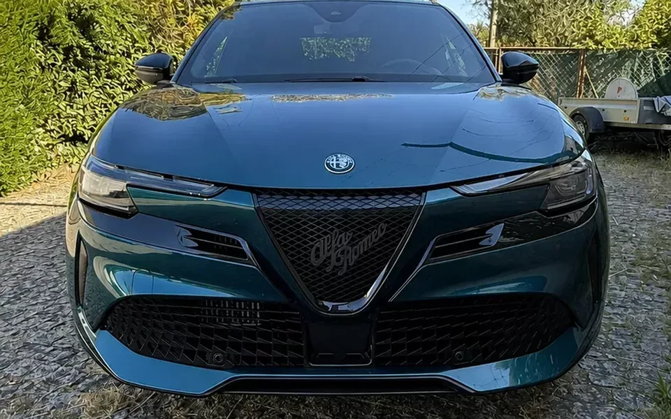 Alfa Romeo Junior 1.2 Speciale eDCT6