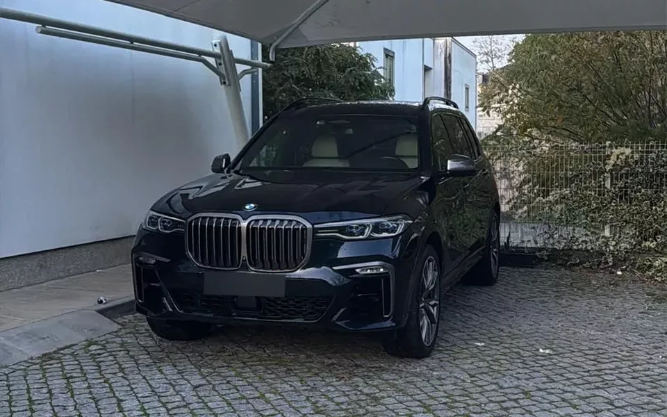 BMW X7 M50d