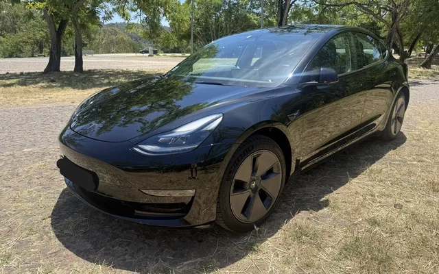Tesla Model 3 Long Range AWD Dual Motor