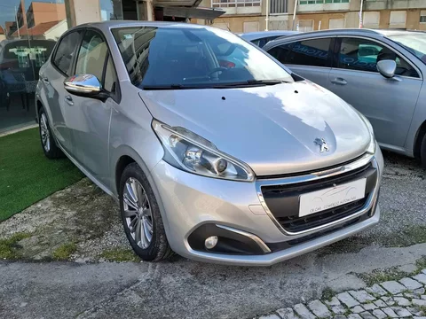 Peugeot 208 1.6 BlueHDi Style